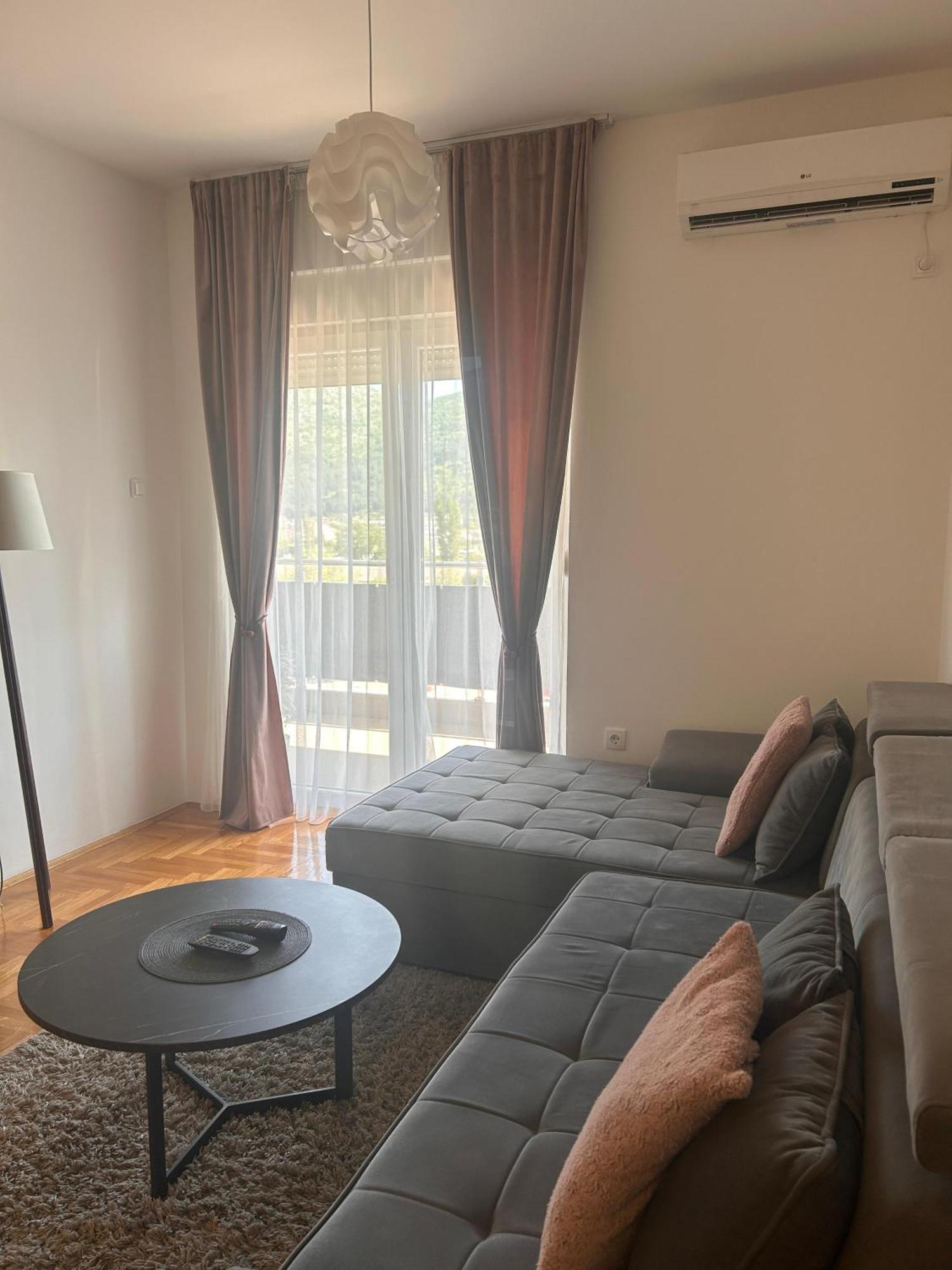 Apartment "Dream&Relax" Требинє Екстер'єр фото